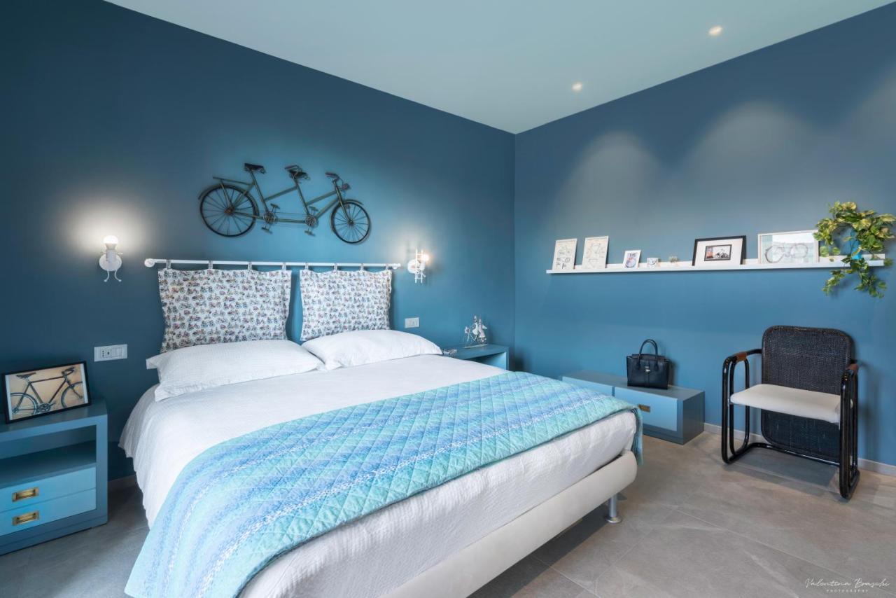 Draisina Bike Apartments Due Oleggio Castello Buitenkant foto