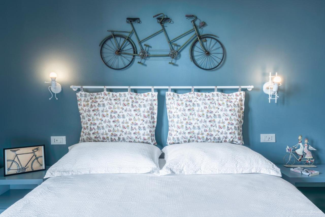Draisina Bike Apartments Due Oleggio Castello Buitenkant foto